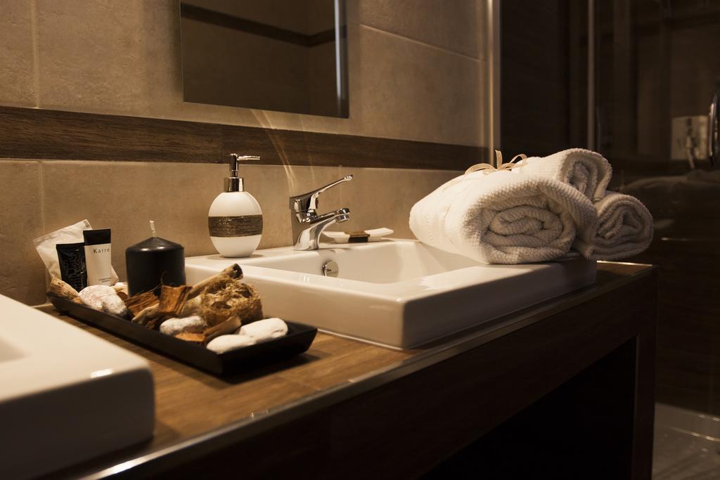 Palazzo 900 Bed & Breakfast Бриндизи Стая снимка